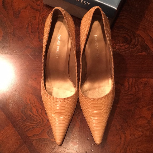 Nine West High-Heel Leather Pumps sz. 8M - Picture 2 of 5